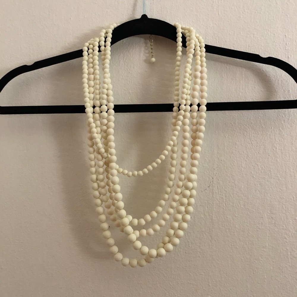 Bead necklace